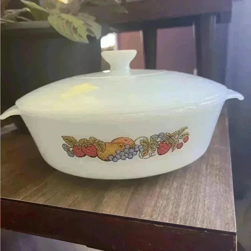1970s Anchor Hocking Fire King Nature’s Bounty Fruit Harvest Circle 8.25 Inches